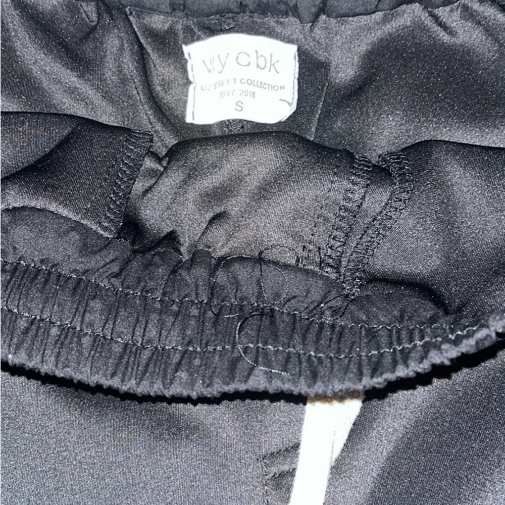 pants - Picture 2 of 2